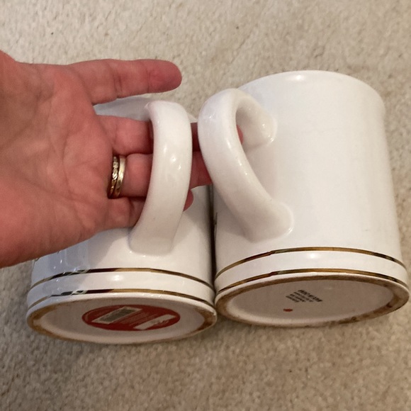 Two oversize Christmas mugs. Comfort & Joy. NWT new - Picture 4 of 6